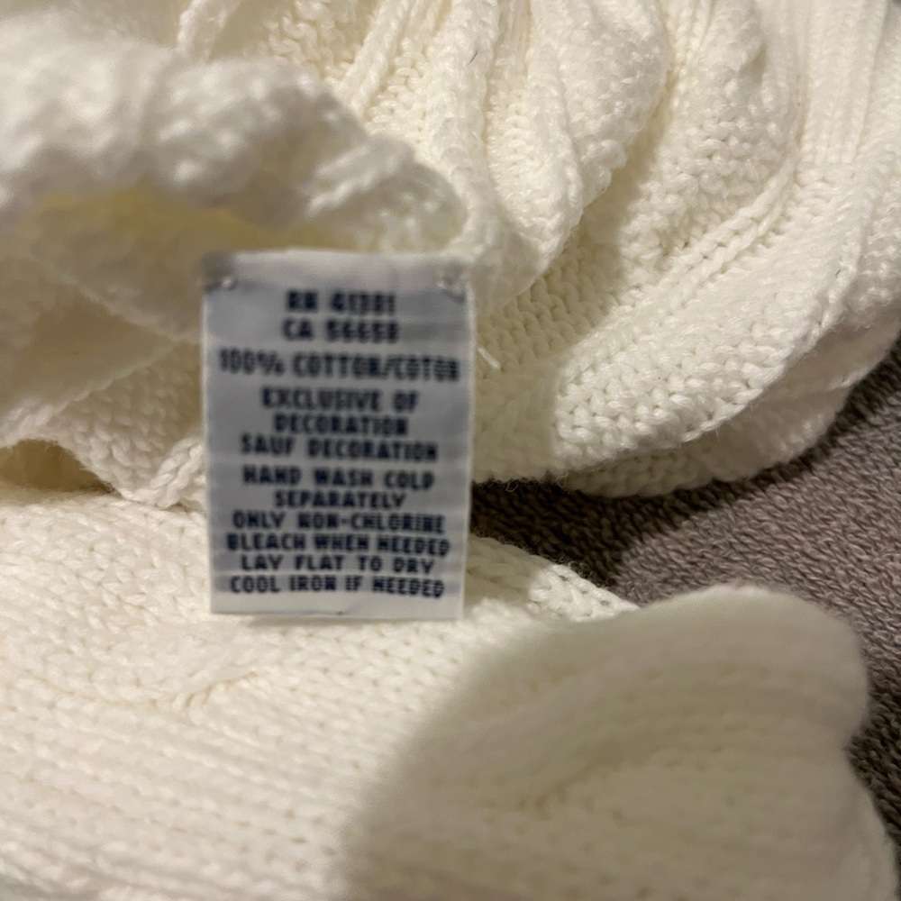 Ralph Lauren V-Neck Sweater in White - Picture 9 of 11